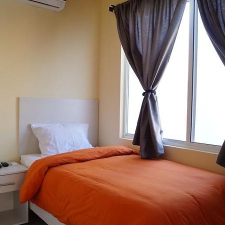 מונטריי Mv Suites מראה חיצוני תמונה