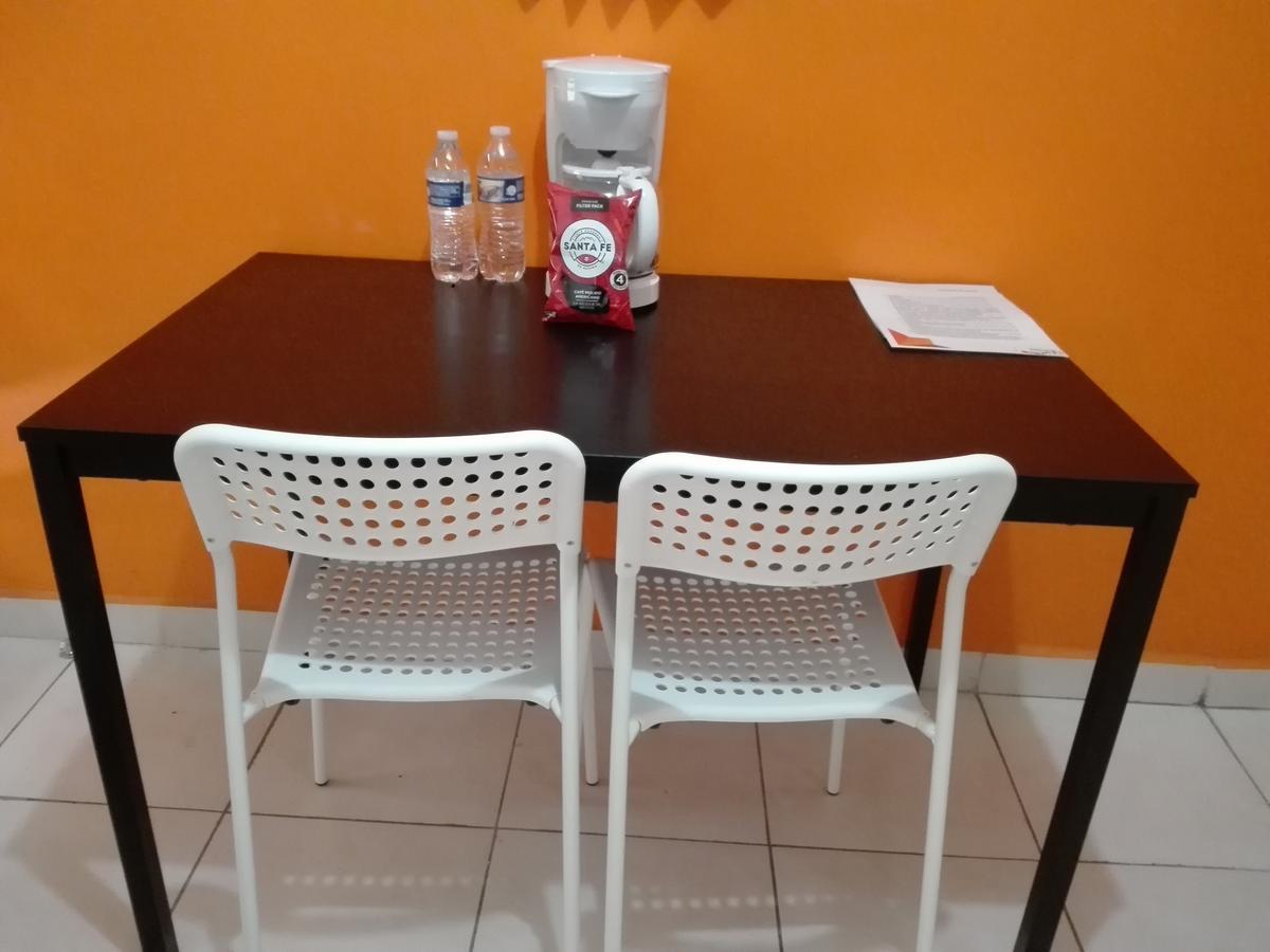 מונטריי Mv Suites מראה חיצוני תמונה