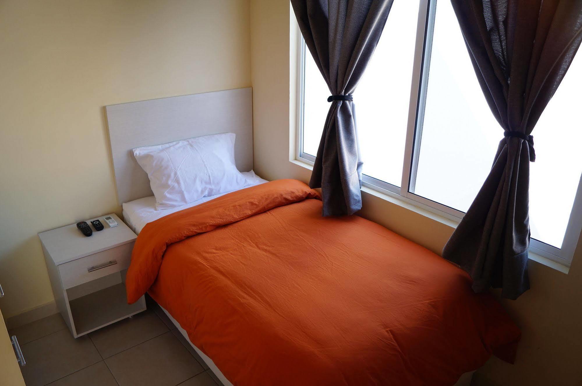 מונטריי Mv Suites מראה חיצוני תמונה