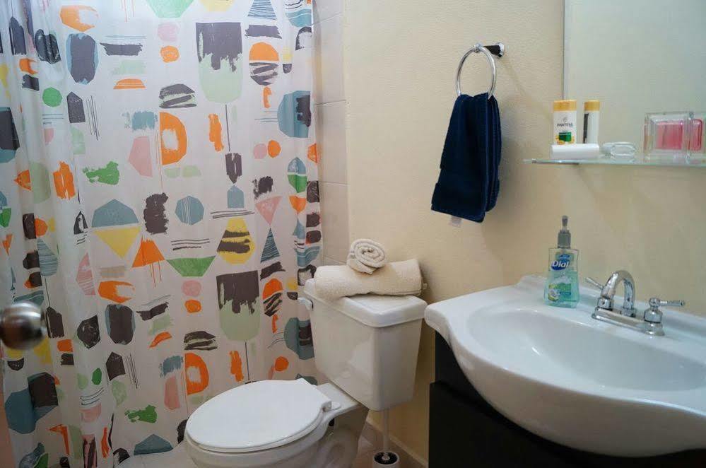 מונטריי Mv Suites מראה חיצוני תמונה